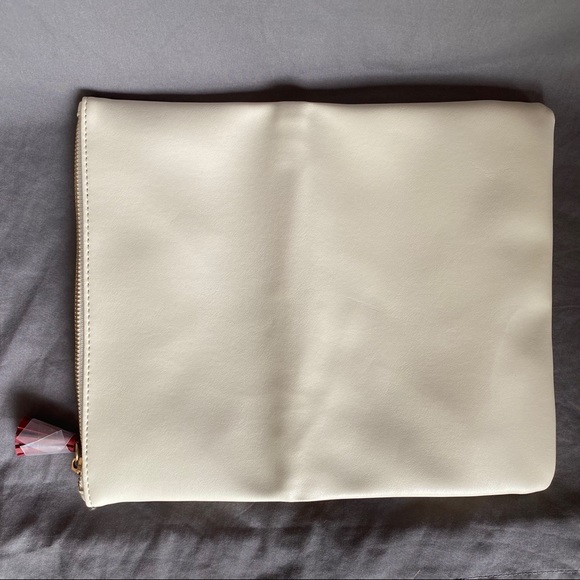 NEW Rachel Pally Reversible Vegan Leather Clutch - Picture 2 of 4